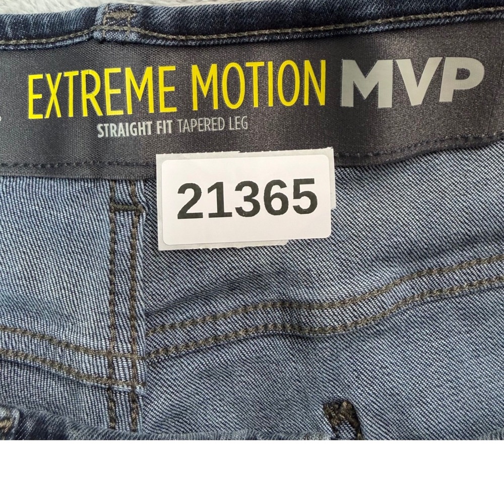 Lee Jeans Mens Measures 42X32 Tag 44x32 Blue Extreme Motion MVP Tapered Stretch - Picture 9 of 9